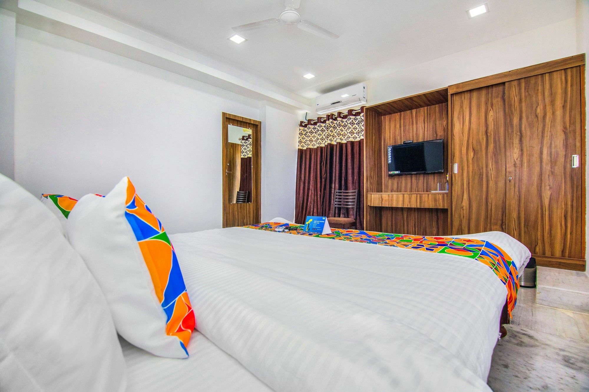 Fabhotel Venkeys Service Apartment Mylapore Chennai Exterior photo