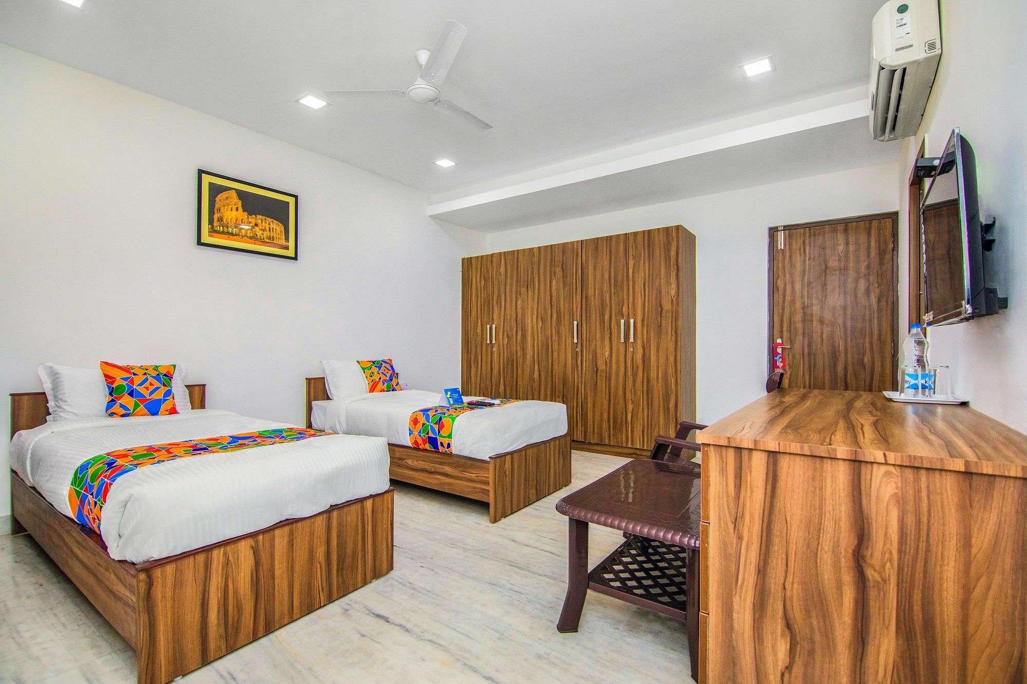 Fabhotel Venkeys Service Apartment Mylapore Chennai Exterior photo